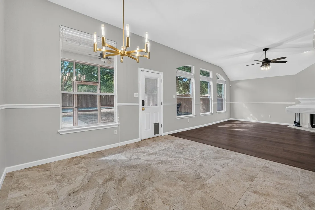 Photo of 1004 Applerock
