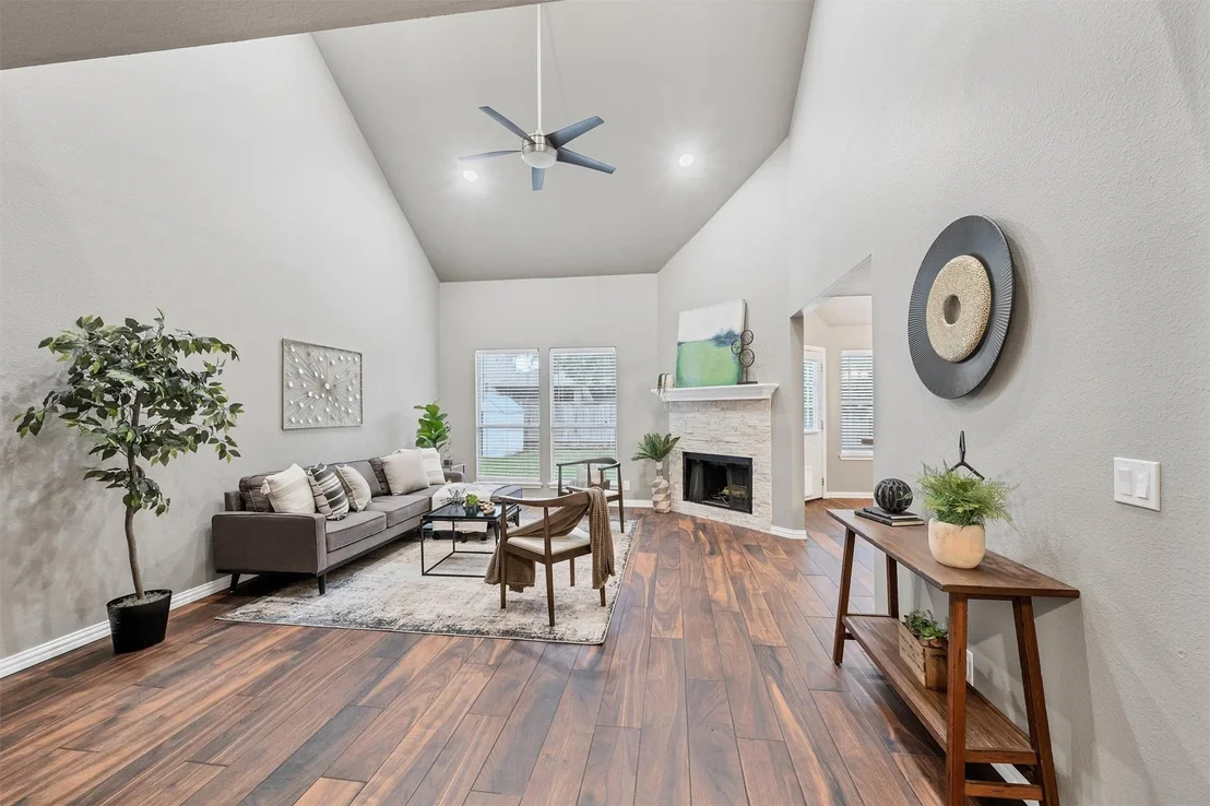 Photo of 1851 Greening WAY