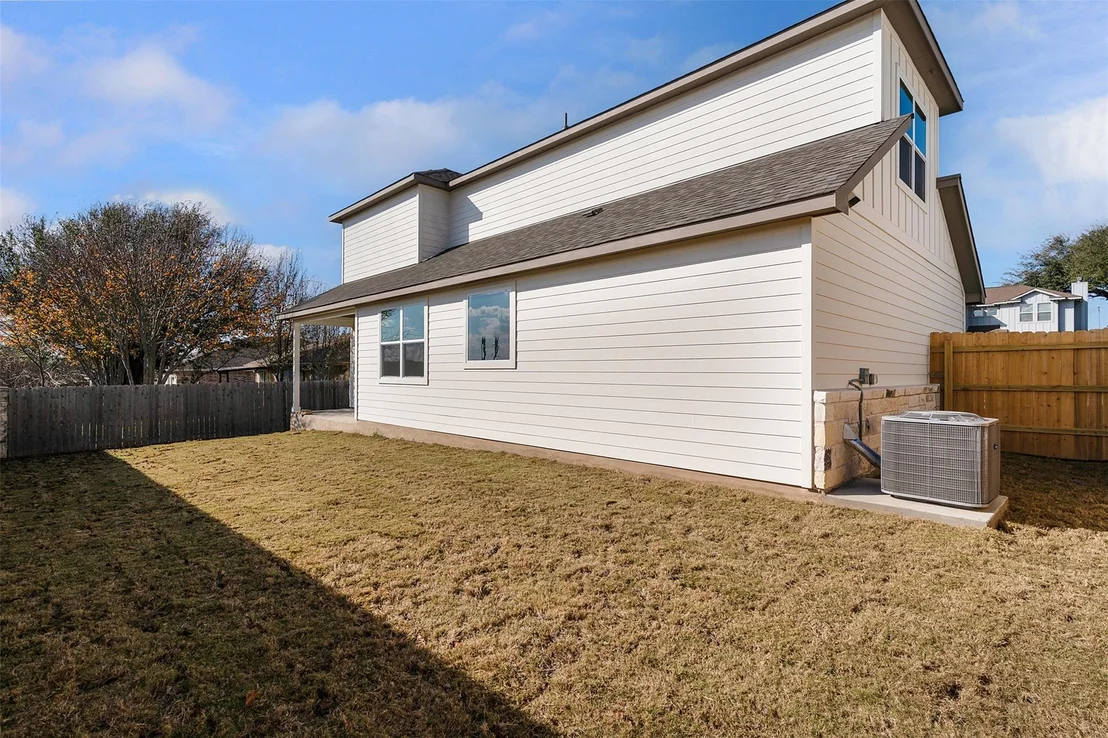 Photo of 105 Carmen CV
