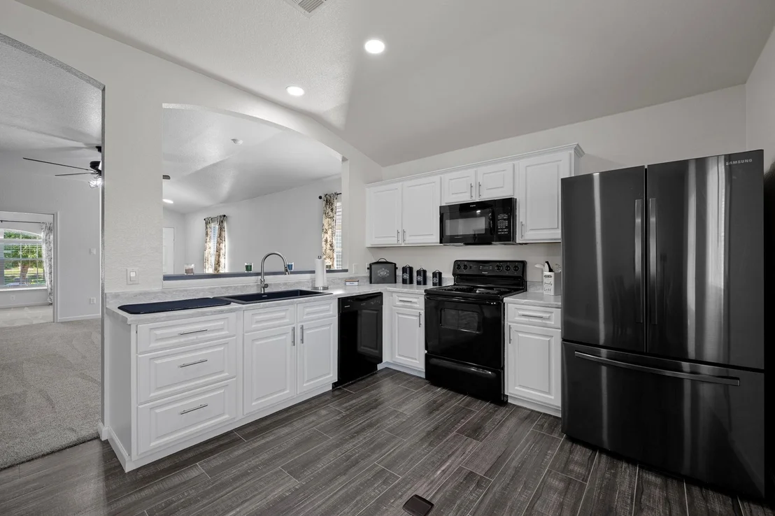 Photo of 121 McGugan LN