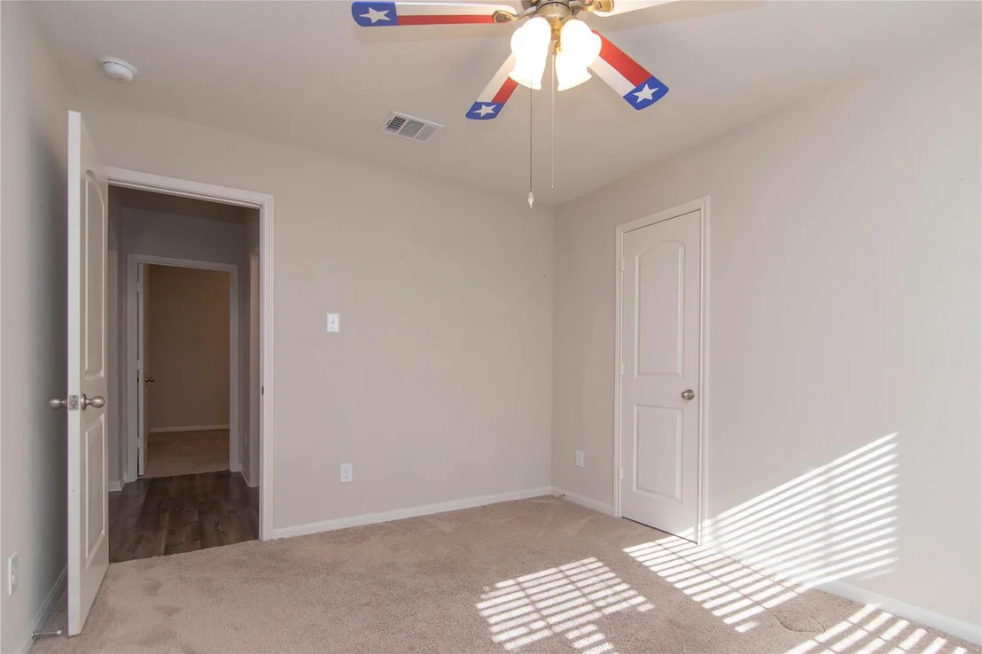 Photo of 1458 Violet LN