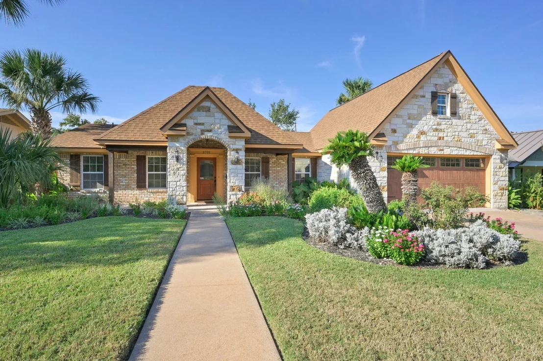 Photo of 2701 Pinewood TER