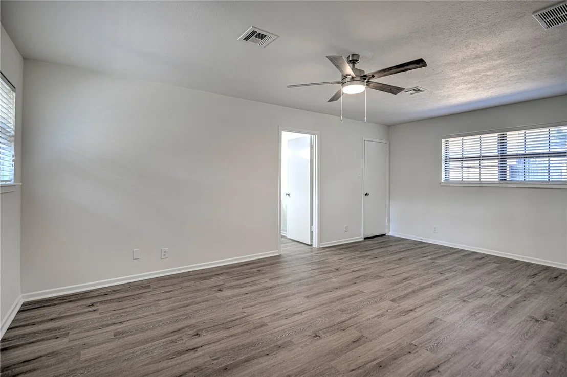 Photo of 3110 Hemlock BLVD