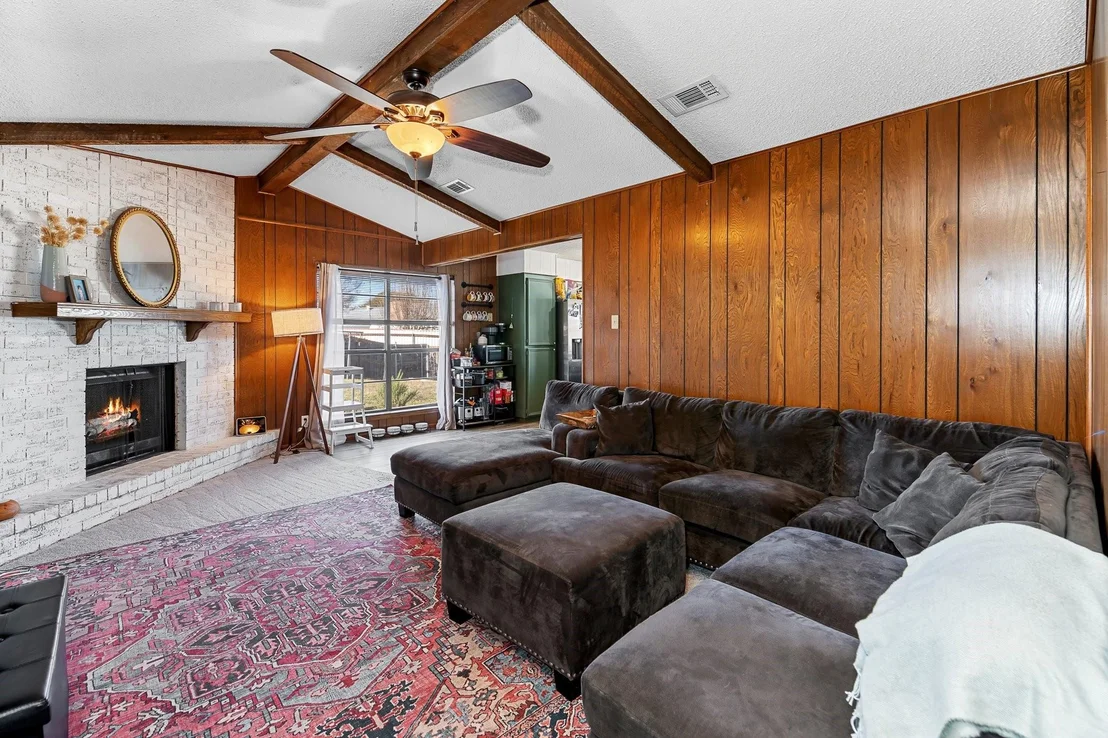 Photo of 905 Moss CIR