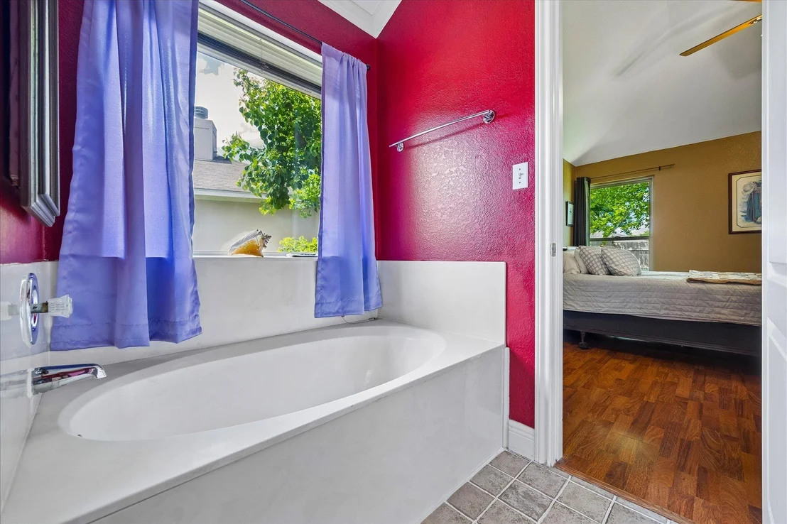 Photo of 111 Finch LN