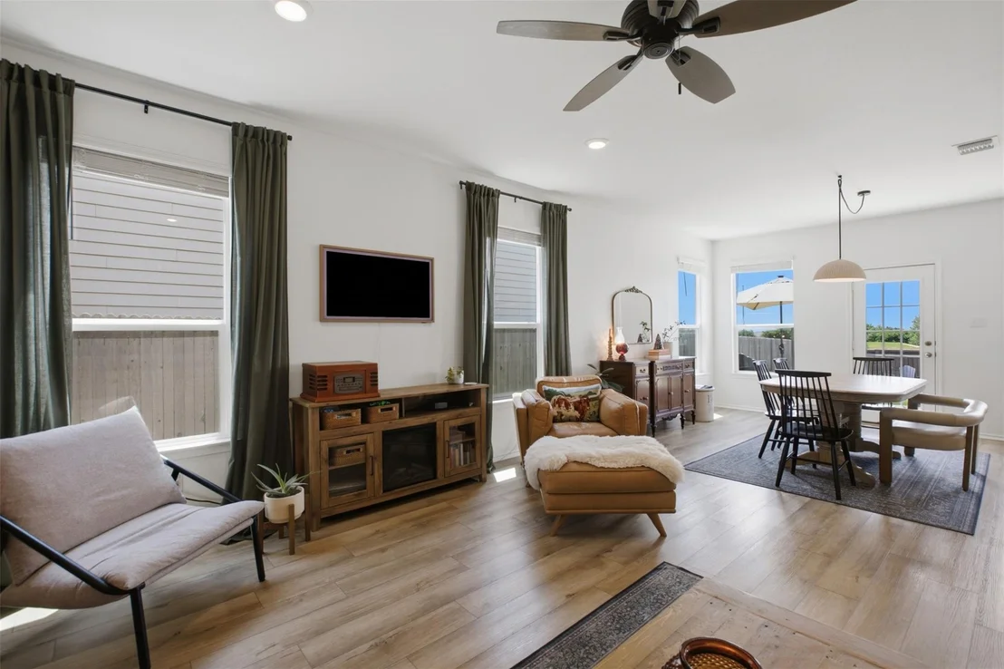 Photo of 110 Sweet Autumn DR