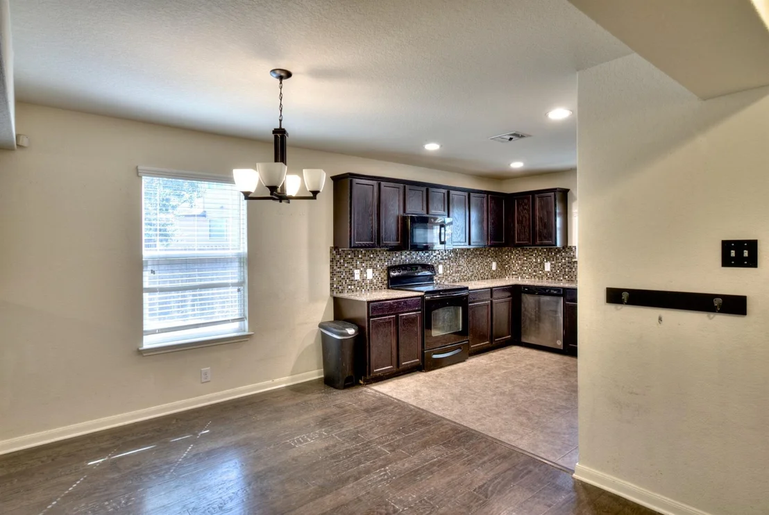 Photo of 1116 Wind Haven DR