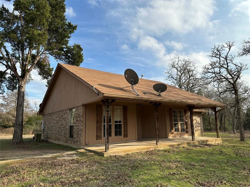 Photo of 1047 Private Road 3022