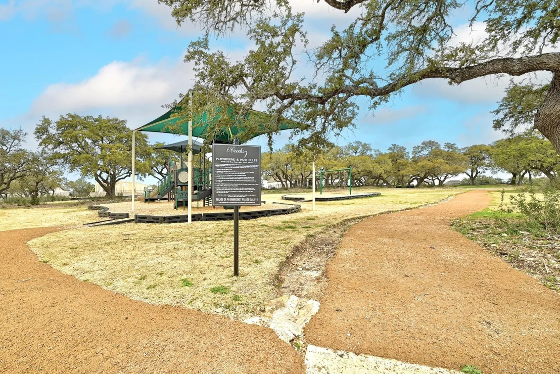 Photo of 424 Kimble Creek LOOP