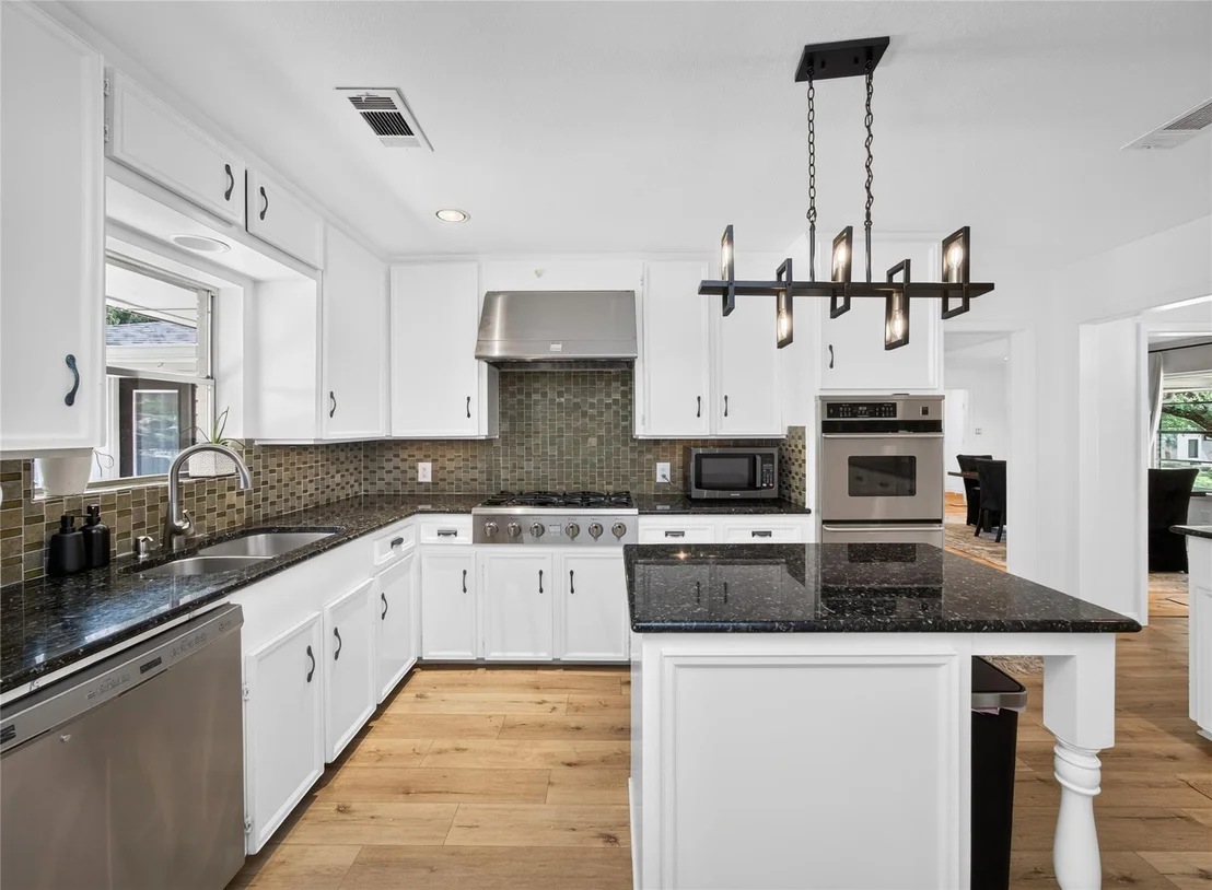 Photo of 4901 Timberline DR