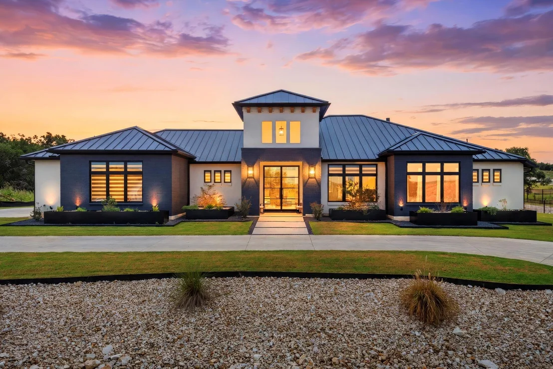 Photo of 104 Sunridge CV