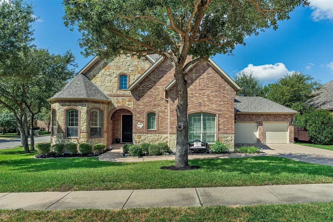 Photo of 401 Bluff Point BND