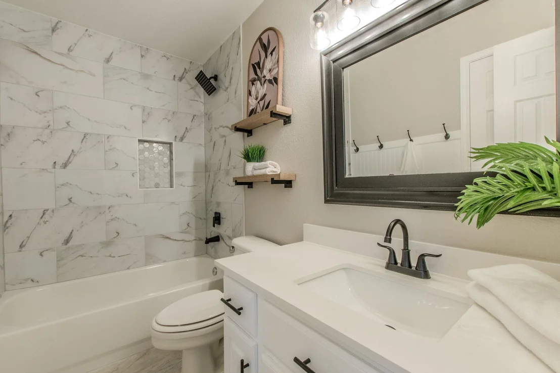 Photo of 3988 Lord Byron CIR