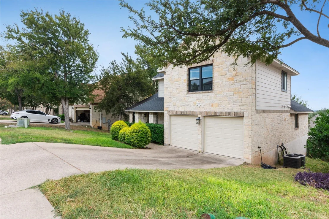Photo of 3837 Laurel Ridge DR