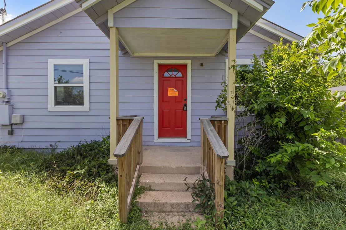 Photo of 7402 Providence Ave