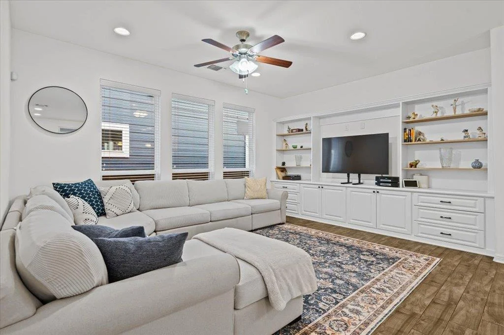 Photo of 5912 Corrine LN