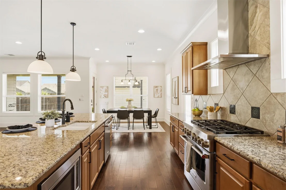 Photo of 1009 Scenic DR