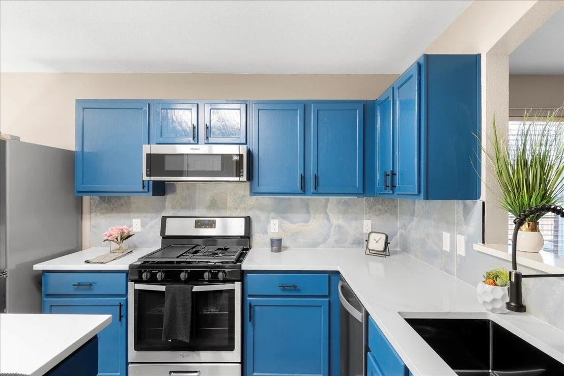 Photo of 202 Ashbury DR
