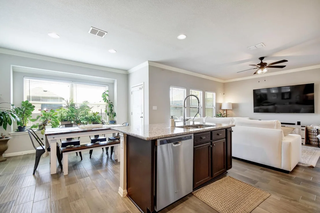 Photo of 713 Nautical LOOP