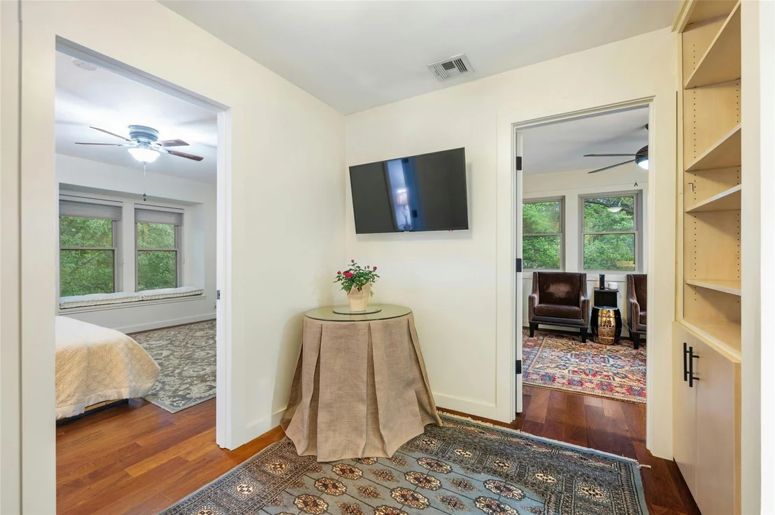 Photo of 6108 Highlandale DR
