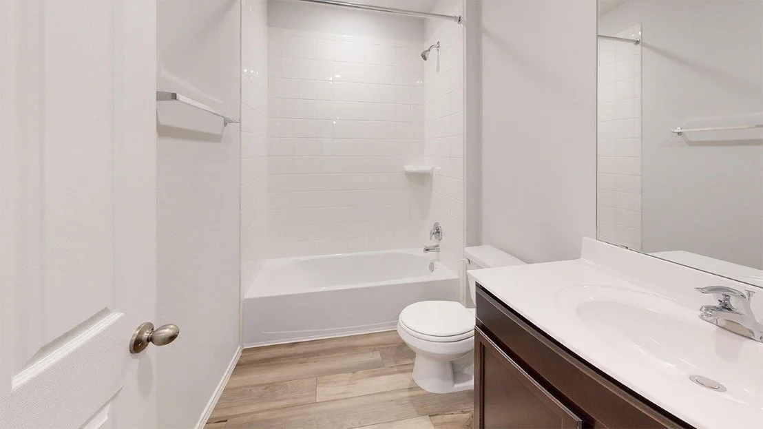 Photo of 557 Hector LOOP
