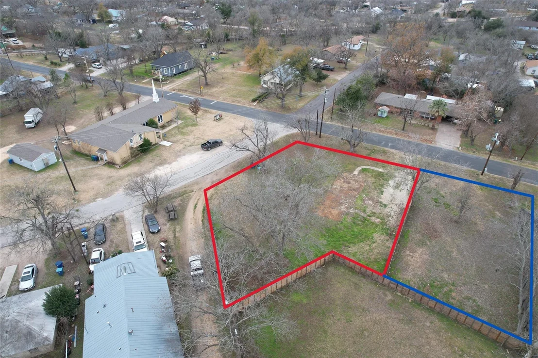 Photo of 305 Lexington RD