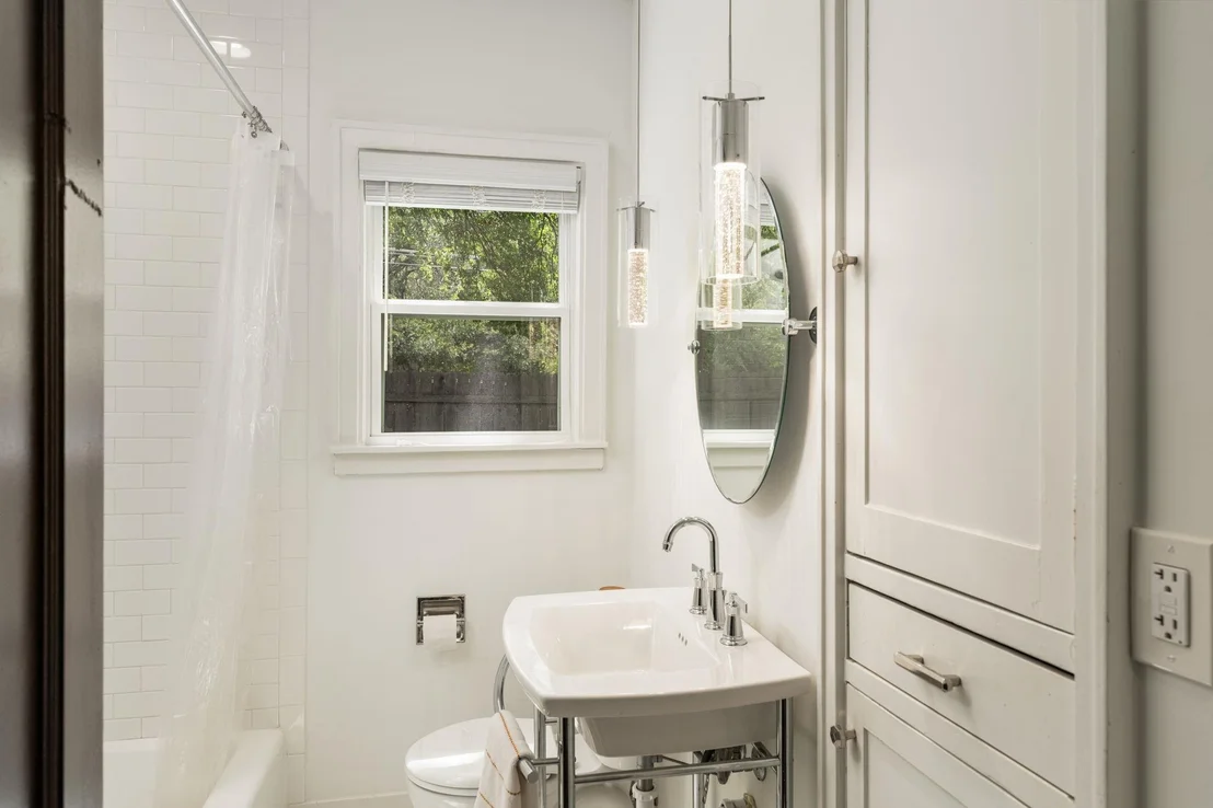 Photo of 1612 Travis Heights BLVD