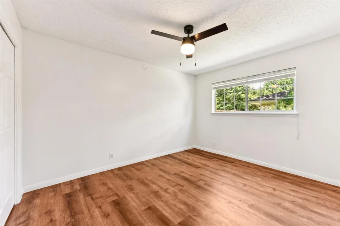Photo of 8511 Slant Oak DR