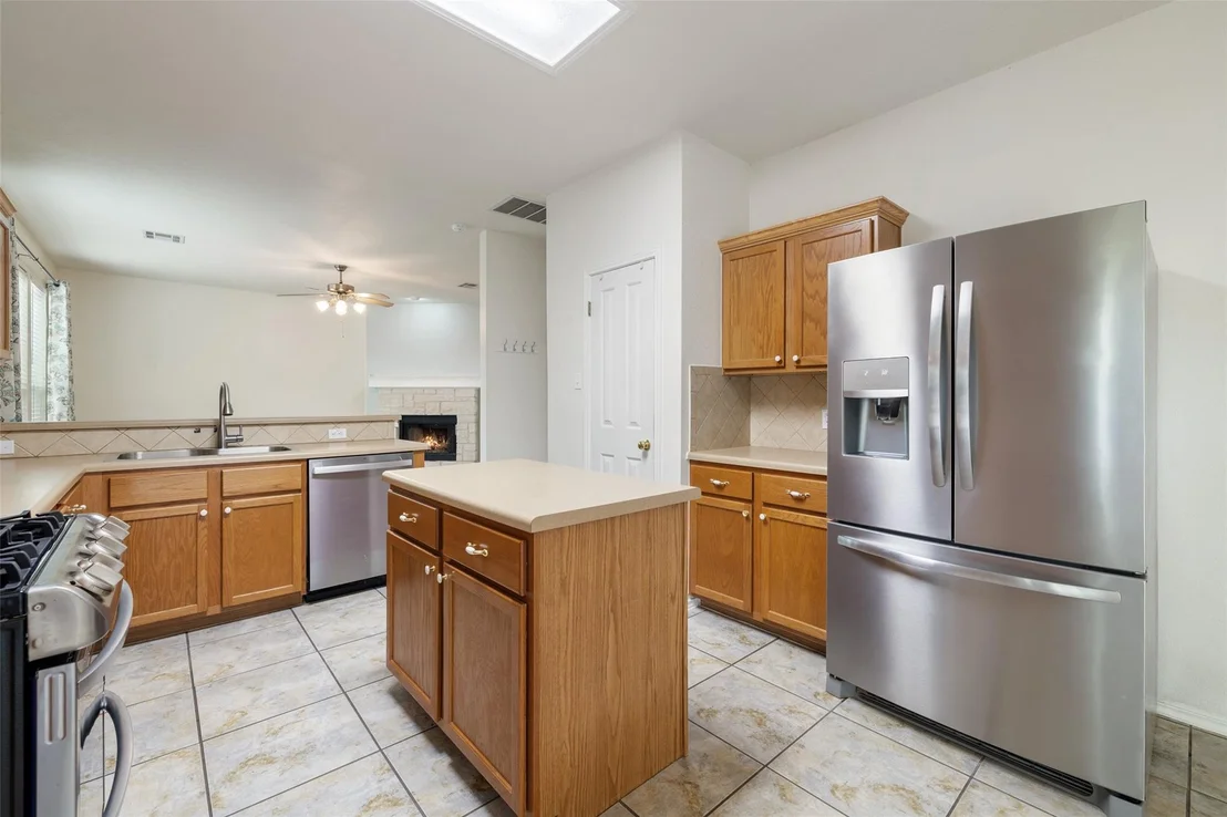 Photo of 407 N Lori CIR
