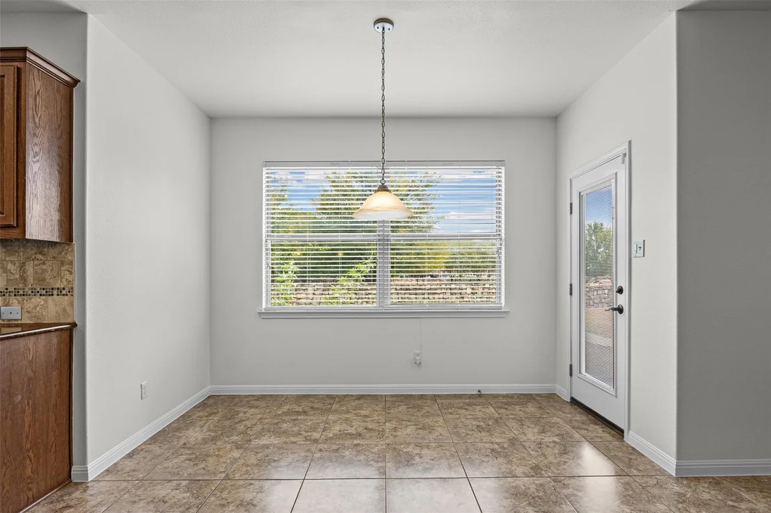 Photo of 606 Irvin DR
