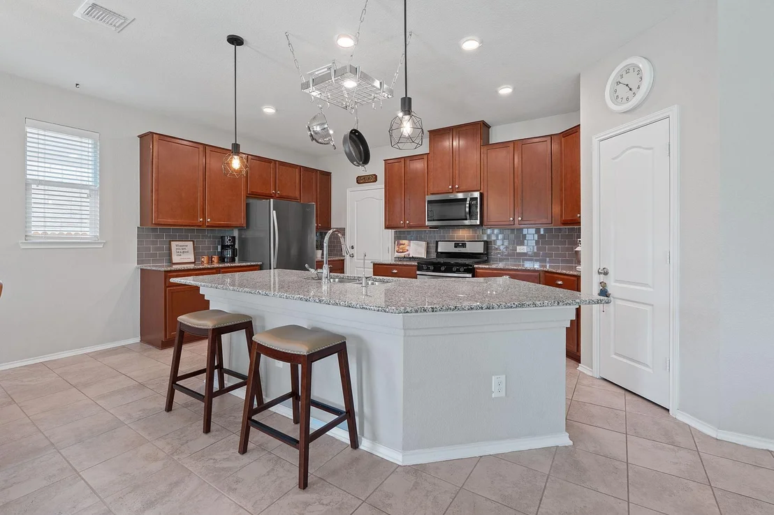 Photo of 476 Sheepshank DR