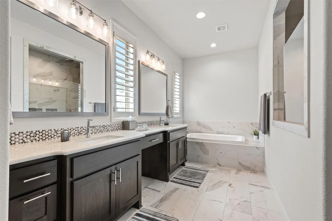 Photo of 839 Sunset Vista DR