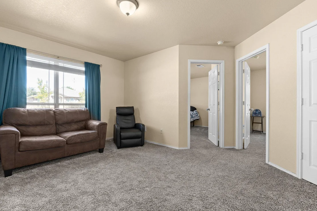 Photo of 404 Curtis DR