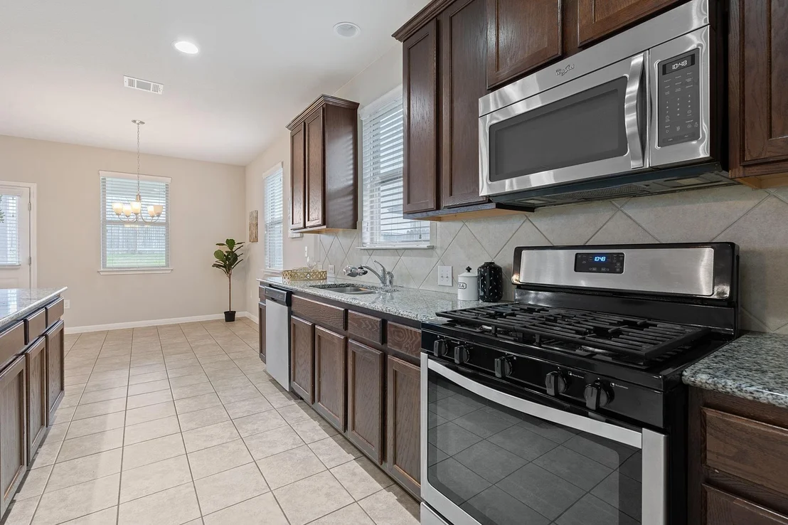 Photo of 584 Twisted Oaks LN