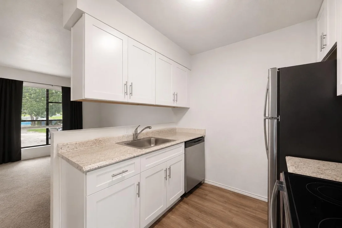 Photo of 128 Hillside DR