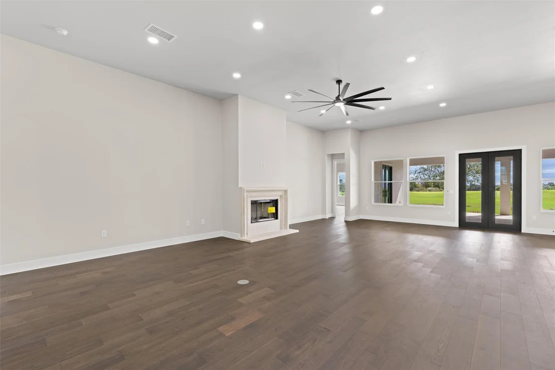 Photo of 118 Roy Nichols DR