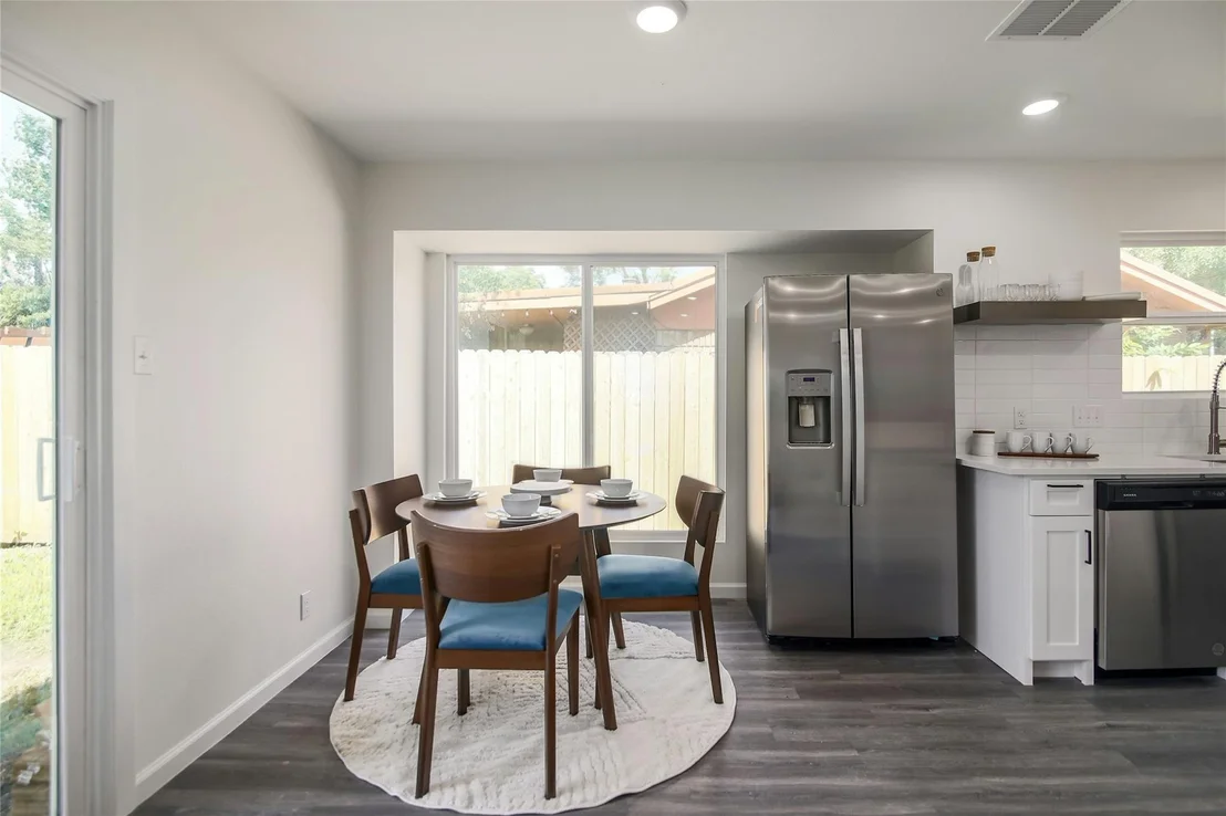 Photo of 1103 KENYON DR