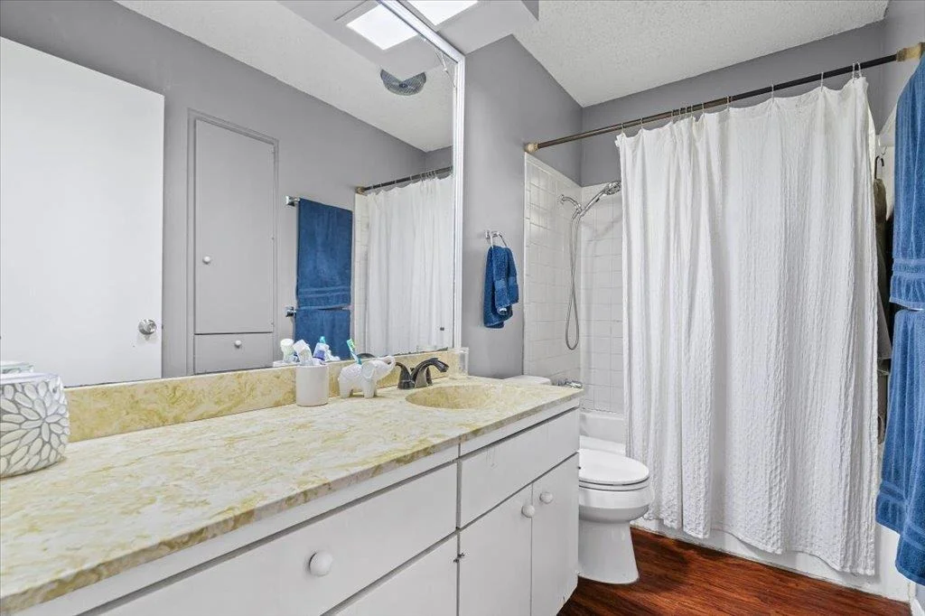 Photo of 9712 Halifax DR