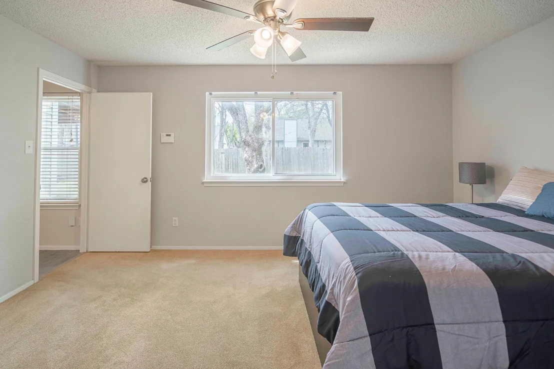 Photo of 1910 Andover DR