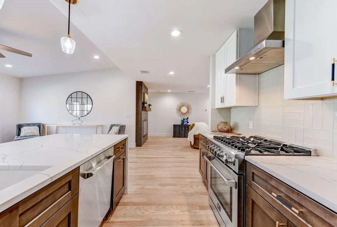 Photo of 7002 Whispering Oaks DR