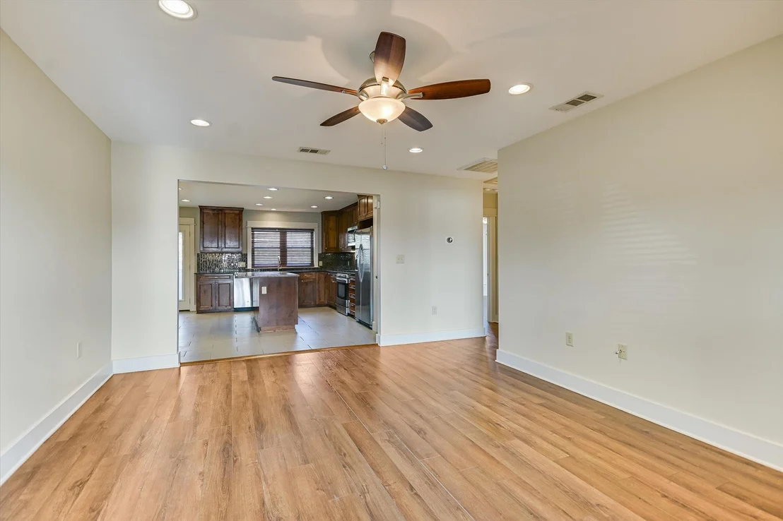 Photo of 1300 Morgan LN