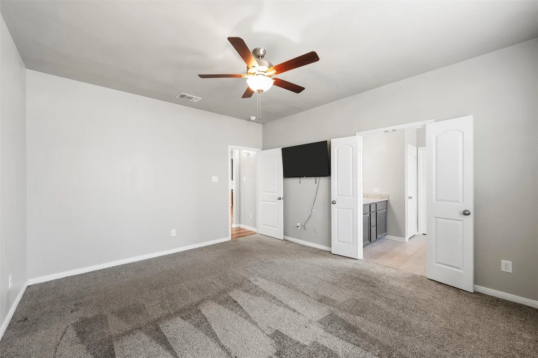 Photo of 905 Clanton CV