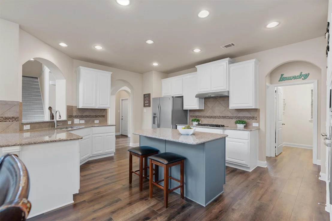 Photo of 3053 Agave LOOP