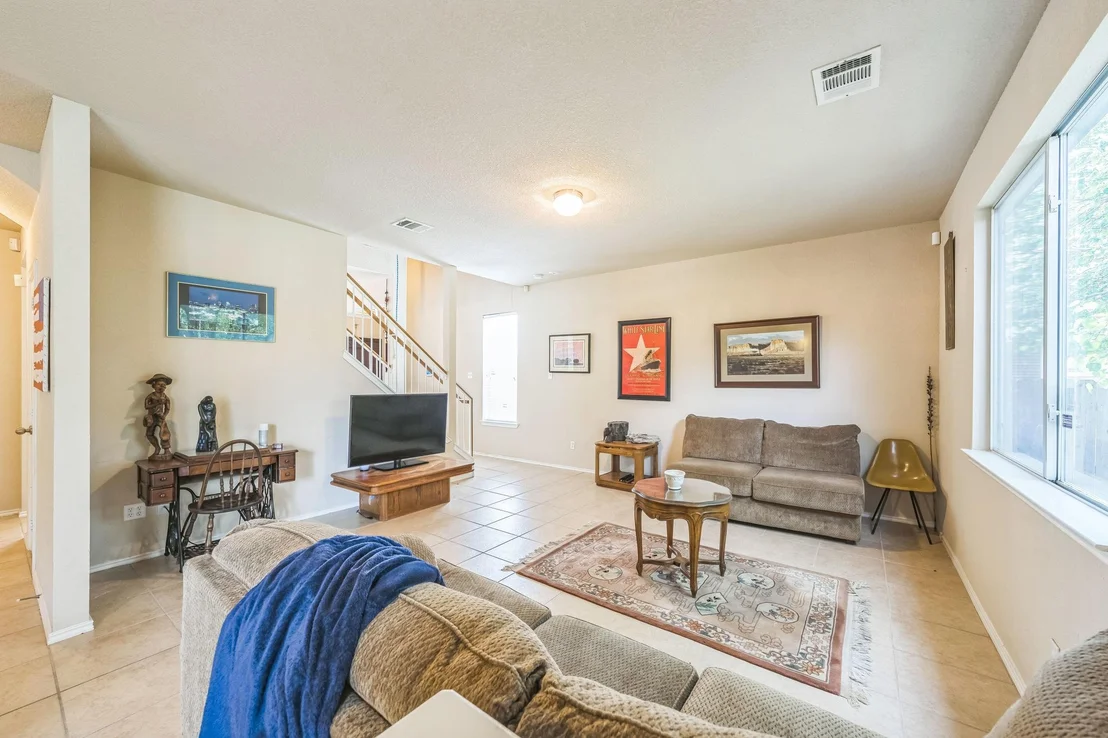 Photo of 633 Sweet Leaf LN