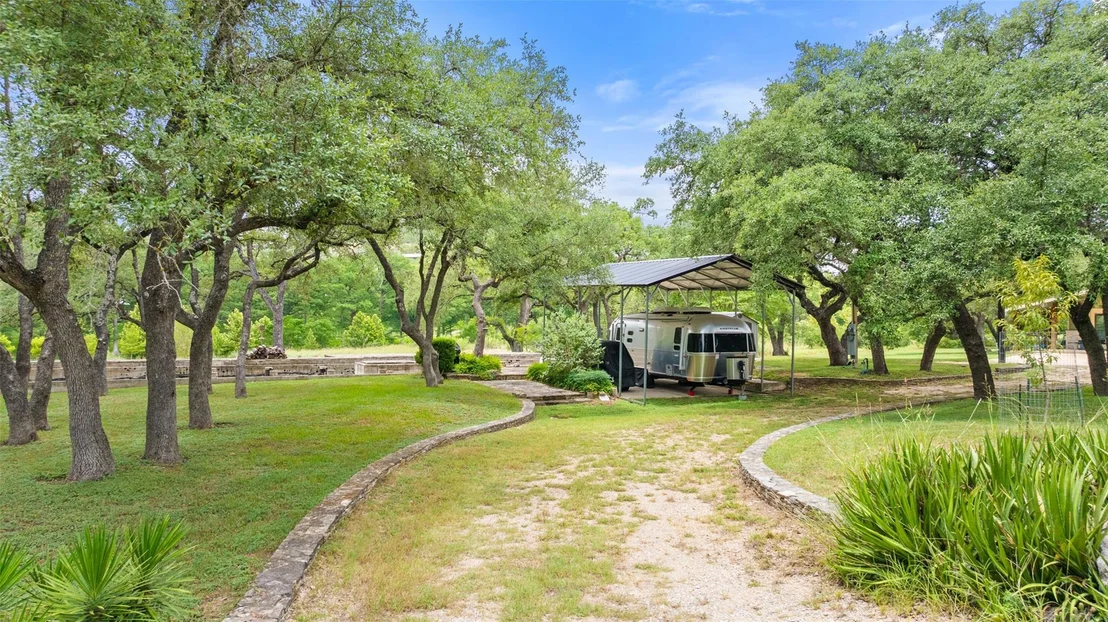 Photo of 200 Rim RD