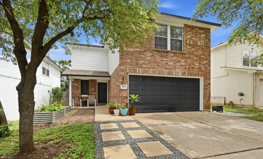 Photo of 1414 Strickland DR