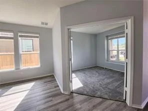 Photo of 8211 Knoxville TRL