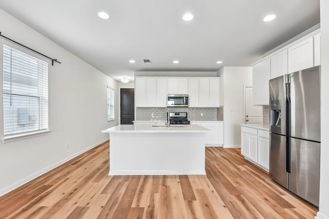 Photo of 128 Lacey Oak LOOP