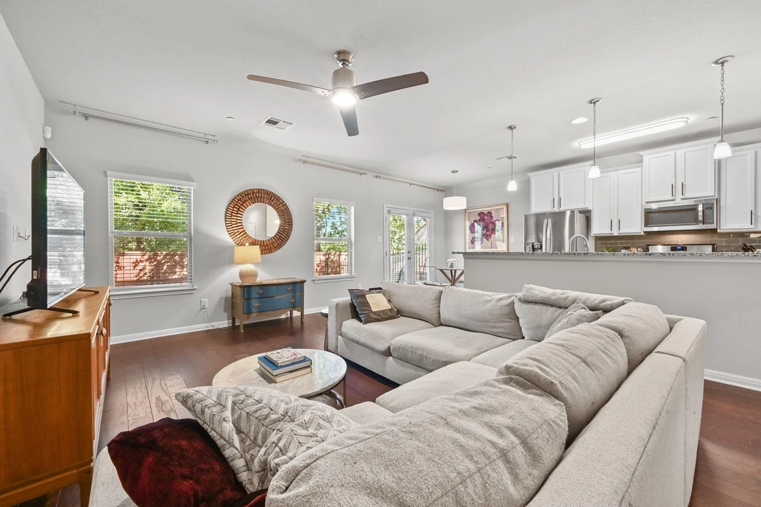 Photo of 1402 Catalan RD