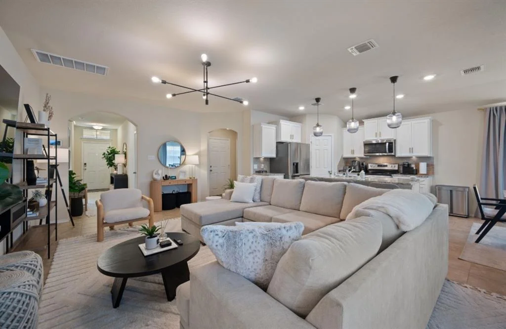 Photo of 140 Rearden BLVD